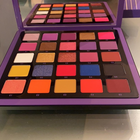 NORVINA -ABH COLLAB~ PRO PIGMENT PALETTE VOL.1 - Picture 2 of 14
